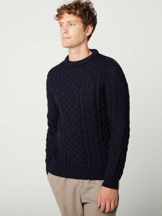 Peregrine,Hudson Aran Jumper, Navy - Afbeelding 3