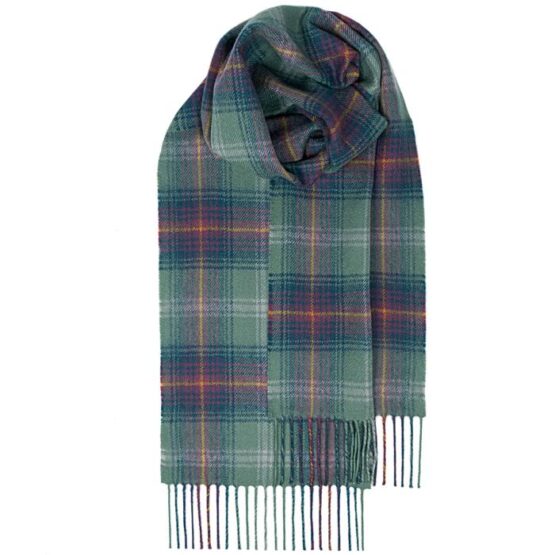 Lamswollen Shawl, Hame