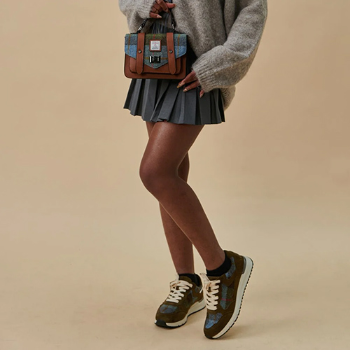 Harris Tweed The The Rosie Trainer Shoe Chestnut-Blue Tartan - Afbeelding 2